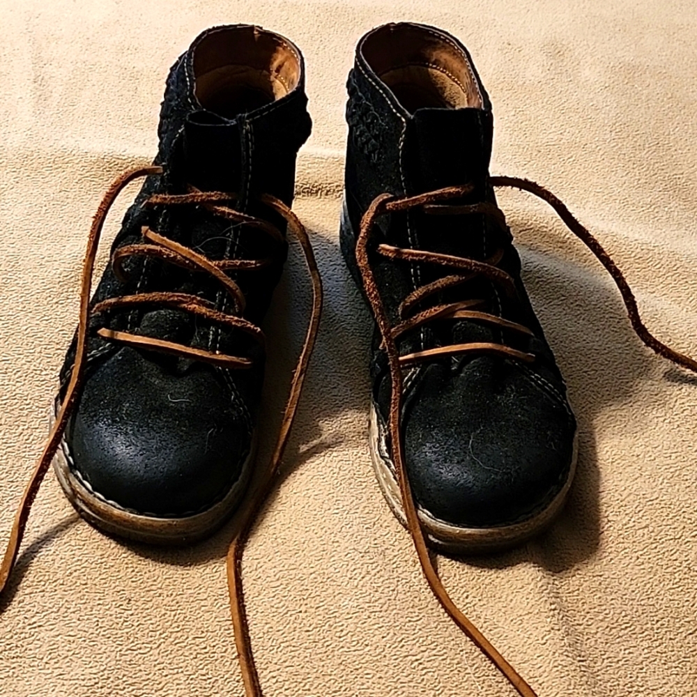 Black leather "Born" ankle boots